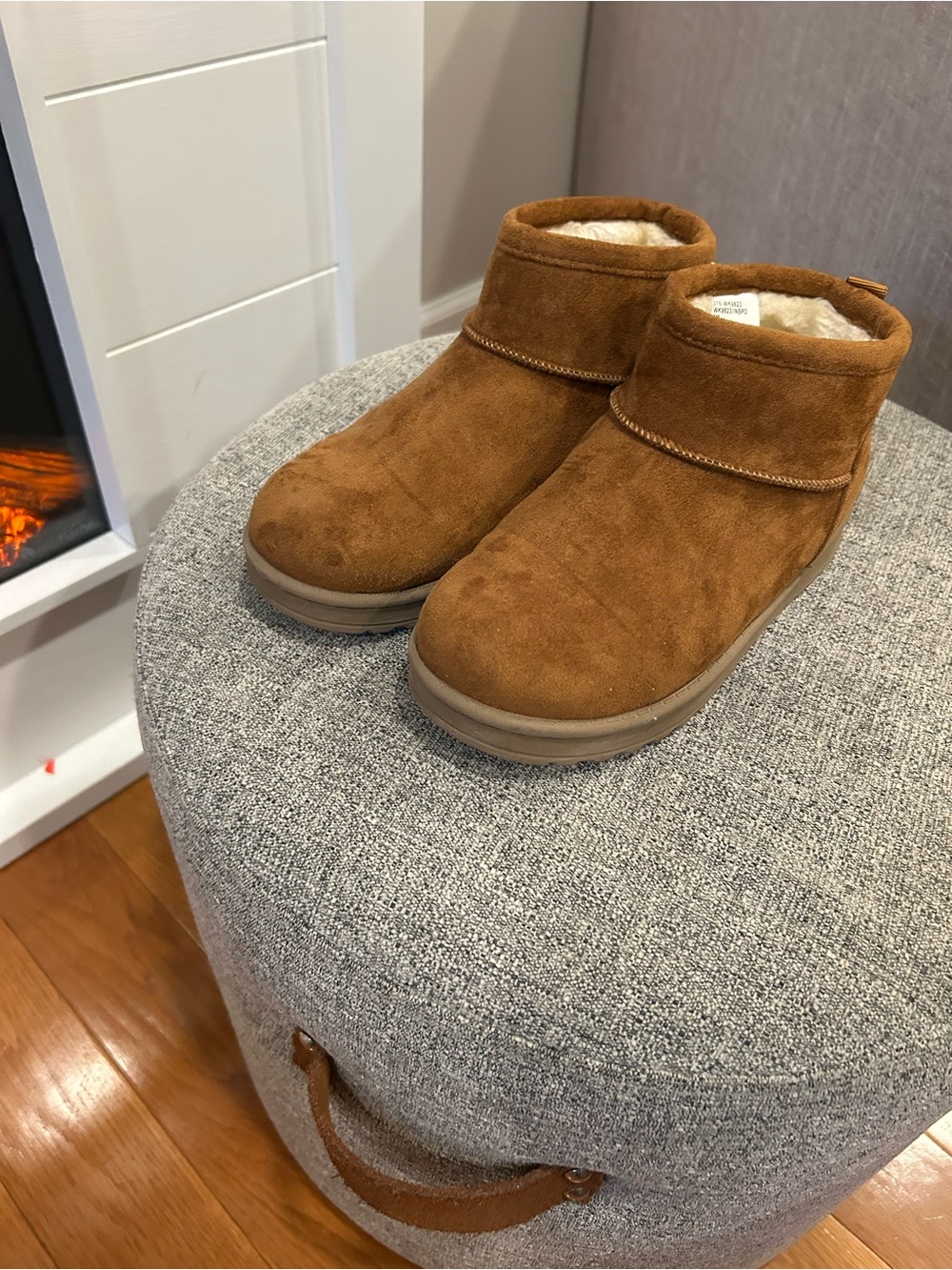 Girls size 2 winter ankle boots
